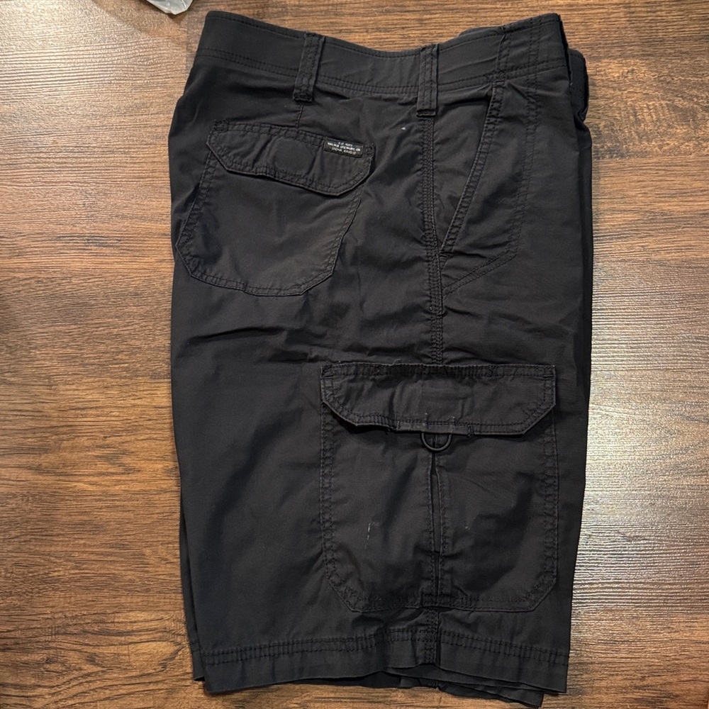 Lee Extreme Motion Men’s Black Shorts 34